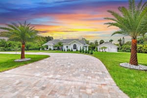 8852 154 Court N, Palm Beach Gardens
