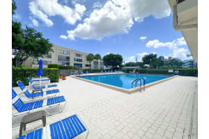 3154 Via Poinciana 116, Lake Worth