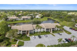 2733 Sw Matheson Avenue 115-d2, Palm City