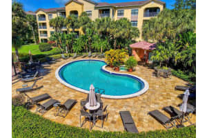 400 Uno Lago Drive 105, Juno Beach