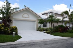 210 Canterbury Drive W, Palm Beach Gardens