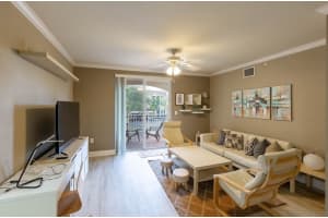 6559 Emerald Dunes Drive 201, West Palm Beach