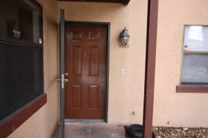 1303 Lakeview Drive E, Royal Palm Beach