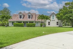 5703 Lago Del Sol Drive, Lake Worth