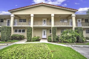 2130 Ne 36th Street 63, Lighthouse Point