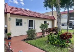 176 Lake Evelyn Drive, West Palm Beach