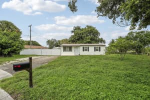 3401 F Avenue, Riviera Beach