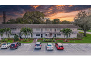 54 Newport C 54, Deerfield Beach