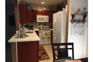 403 Glenwood Drive 403, West Palm Beach
