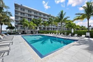 2560 S Ocean Boulevard 512, Palm Beach