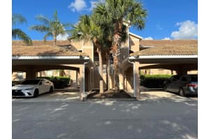 1011 Fairwaycove Lane 204, Bradenton