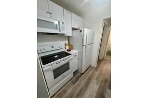 113 N Lakeside 3 Drive 3, Lake Worth Beach