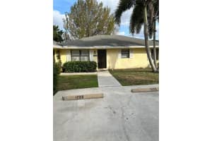 1253 White Pine Drive 1259, Wellington