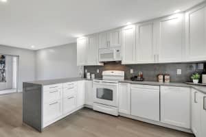 702 Lori Drive Apt 194, Palm Springs