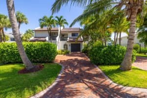 1015 Bel Air Drive 2, Highland Beach