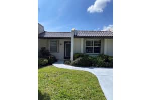 220 Lake Constance Drive, West Palm Beach