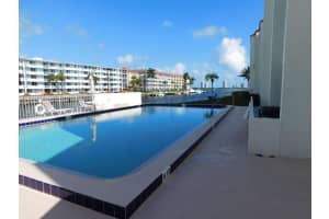 125 Shore Court 203b, North Palm Beach
