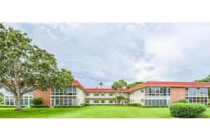 57 Woodland Drive 201, Vero Beach