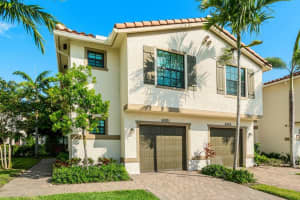 6001 Woods Edge Circle, Riviera Beach