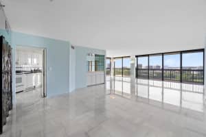 1900 Consulate Place 1004, West Palm Beach
