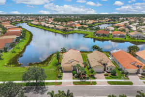 301 Nw Clearview Court, Port Saint Lucie