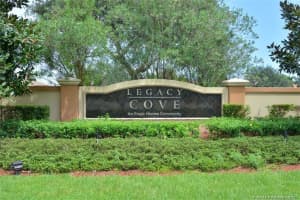1423 Se Legacy Cove Circle, Stuart