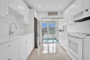 32 Abbey Lane 205, Delray Beach