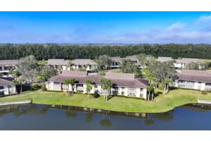 11 Plantation Drive 201, Vero Beach