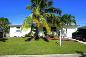 1699 Ne 23rd Terrace, Jensen Beach