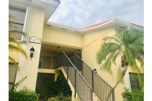 1477 Lake Crystal Drive G, West Palm Beach