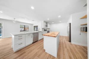 948 Canal Circle, Sebastian