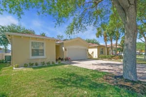 905 Fieldstone Way, West Palm Beach