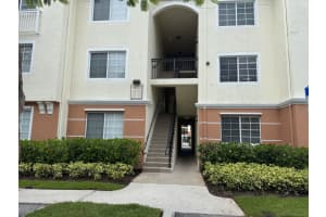 9833 Baywinds Drive 7107, West Palm Beach