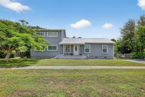 529 Se Madison Avenue, Stuart