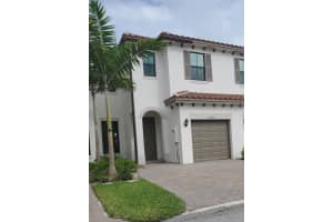 2022 S Oysterwood Lane S, Riviera Beach