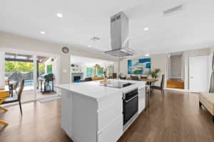 942 Se 13th Avenue, Deerfield Beach