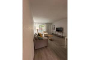 337 Kenilworth Boulevard 1, West Palm Beach