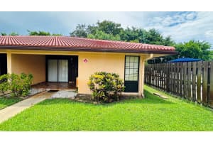 5935 Forest Hill Blvd 8, West Palm Beach