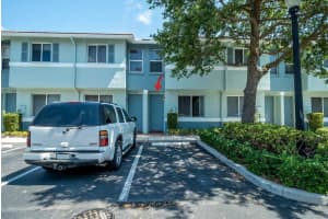 1958 Alamanda Way, Riviera Beach