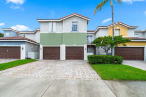 8022 Nw 114th Place, Doral