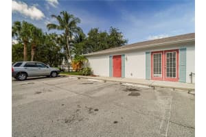 528 13th Place, Vero Beach
