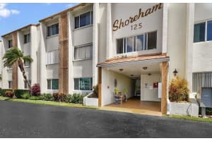 125 Shore Court 205a, North Palm Beach