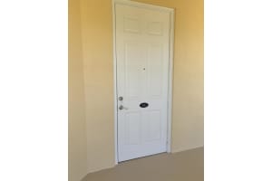 10 Harbour Isle Drive E 302, Fort Pierce
