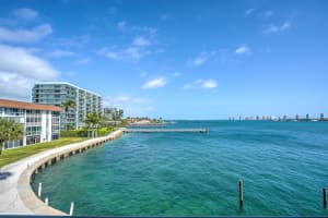 410 Wilma 303 Circle 303, Riviera Beach