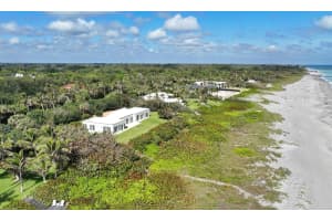 15 S Beach Road, Jupiter Island