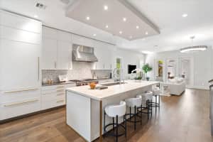 7033 Edison Place, Palm Beach Gardens