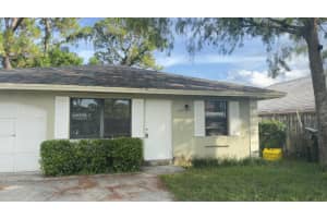1015 Staghorn Street, Wellington