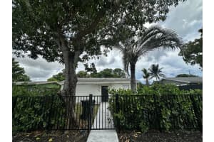 421 Sw 9 Court, Delray Beach