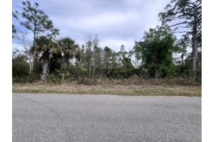 88 Mordecal Street, Port Charlotte