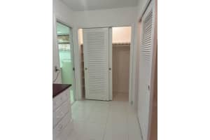 1168 Sw 13th Place B, Boca Raton